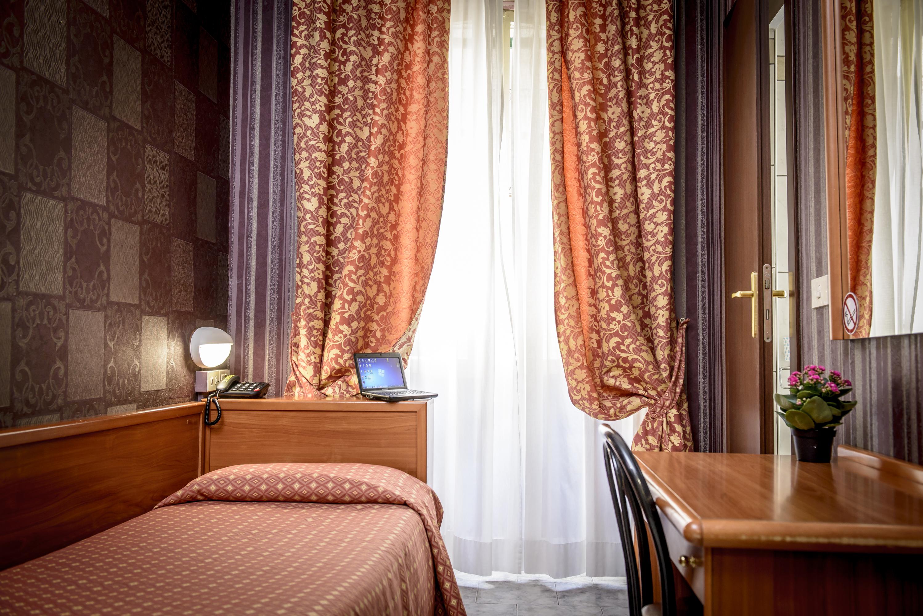 Hotel Emmaus Ρώμη Εξωτερικό φωτογραφία