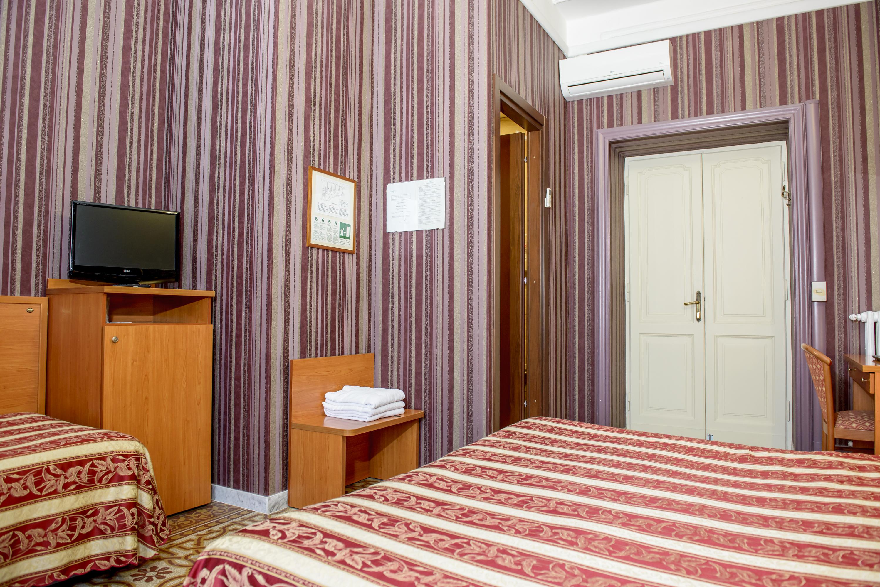 Hotel Emmaus Ρώμη Εξωτερικό φωτογραφία