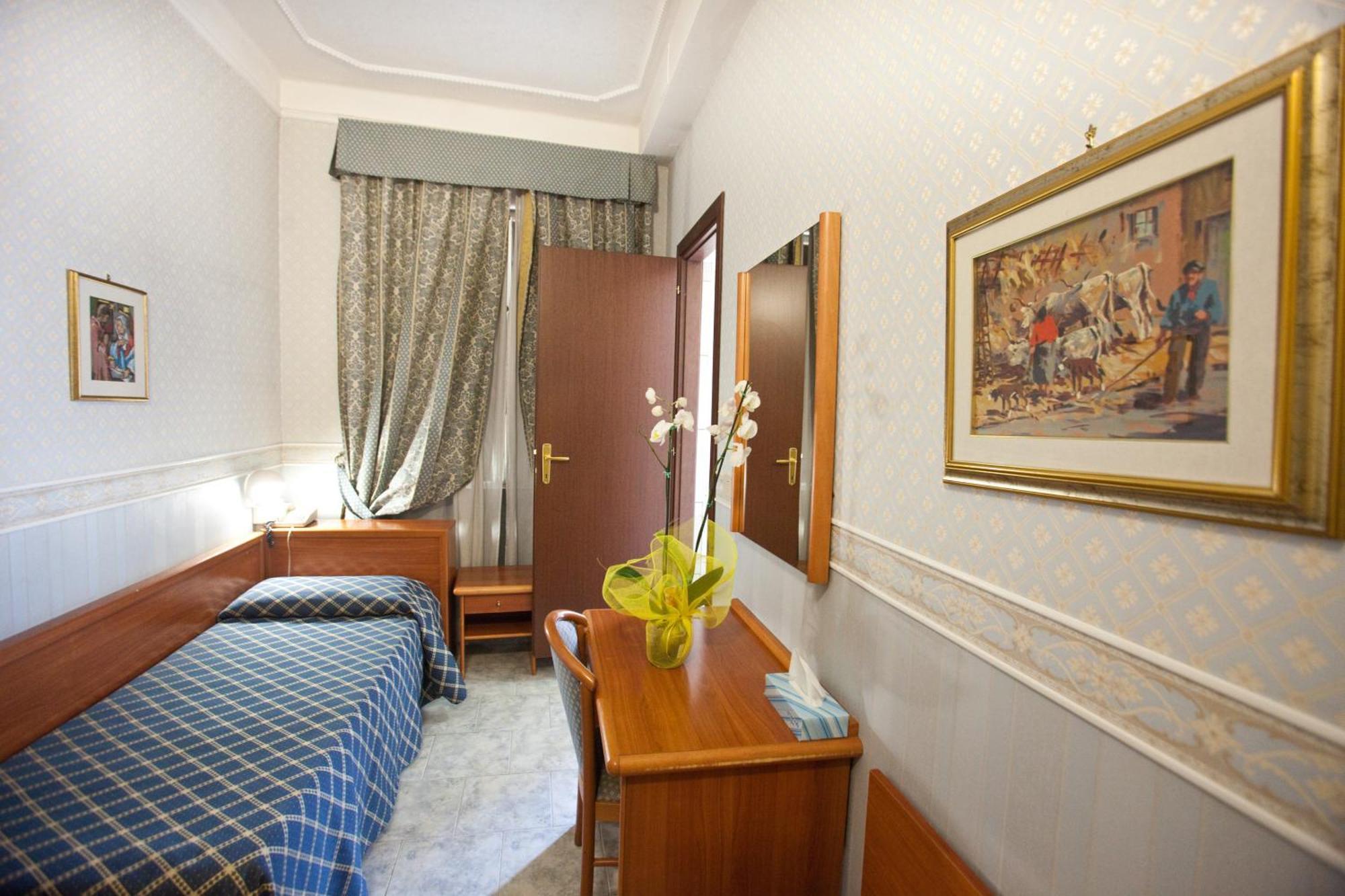 Hotel Emmaus Ρώμη Δωμάτιο φωτογραφία