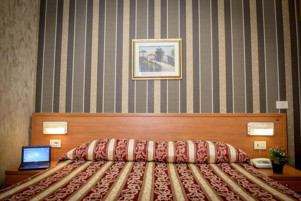 Hotel Emmaus Ρώμη Εξωτερικό φωτογραφία