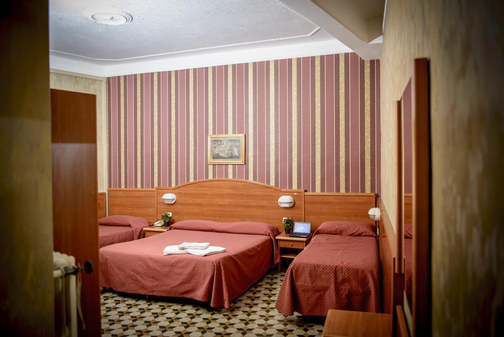 Hotel Emmaus Ρώμη Εξωτερικό φωτογραφία