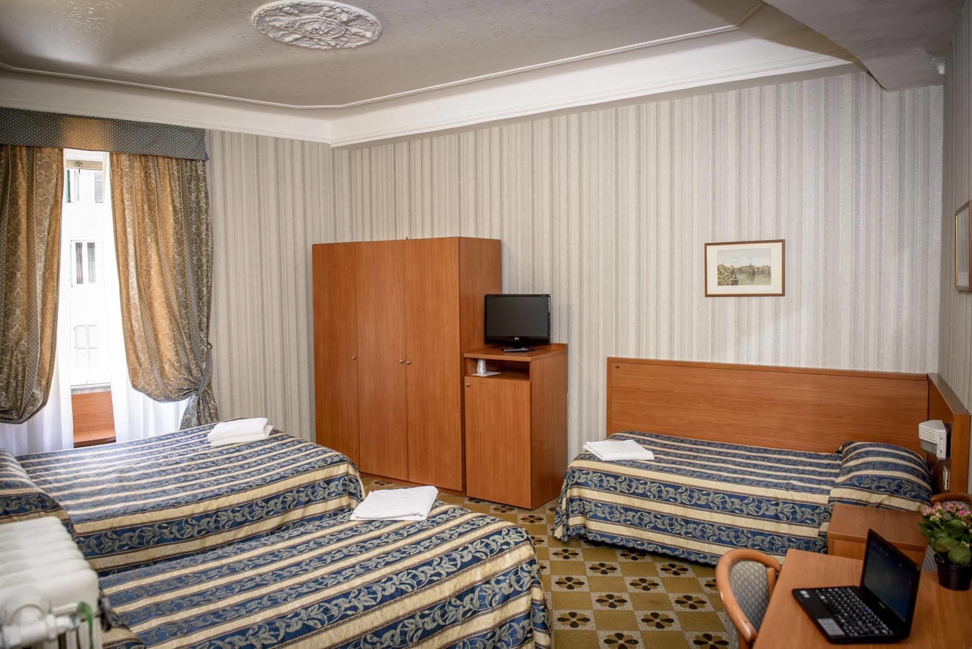 Hotel Emmaus Ρώμη Εξωτερικό φωτογραφία